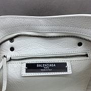 BALENCIAGA | Le City Small raffia shoulder bag in white - 6