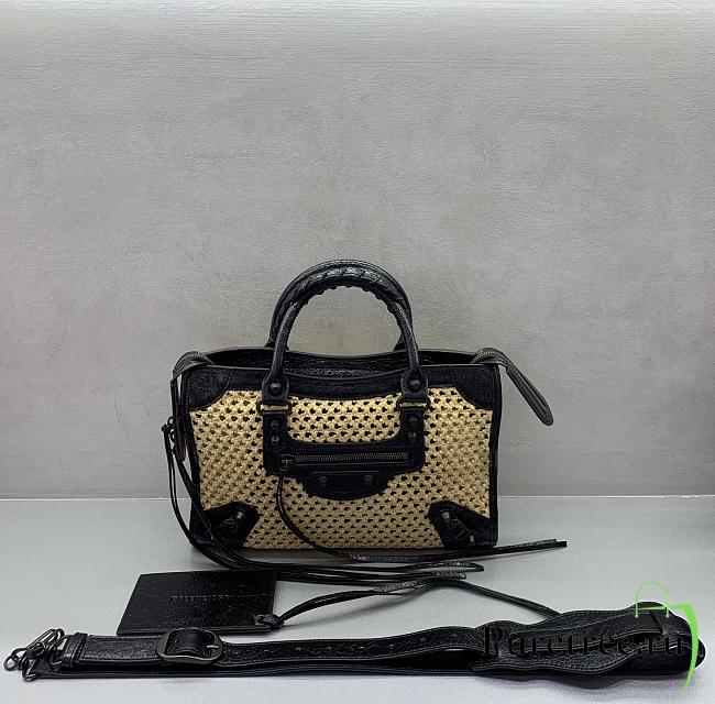 BALENCIAGA | Le City Small raffia shoulder bag in black - 1