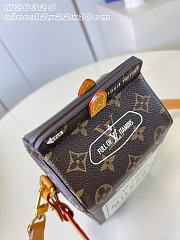 LOUIS VUITTON | Milk Bag Monogram Canvas material - 4