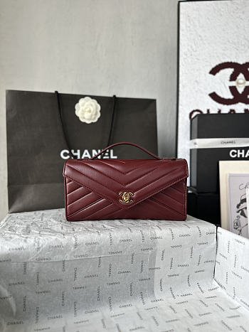 CHANEL | Clutch Bag In Burgundy Color