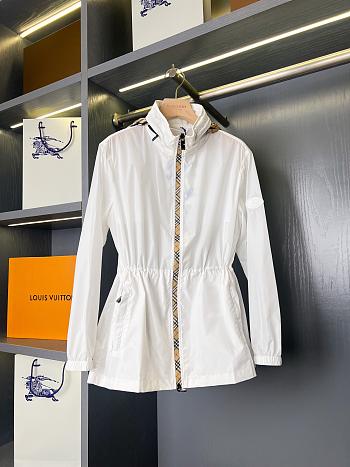 BURBERRY | Short Nylon Blackpool Parka White