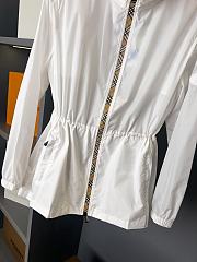 BURBERRY | Short Nylon Blackpool Parka White - 6