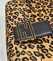 FENDI | Baguette Printed cavallino calfskin bag brown size 27 cm - 5