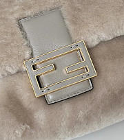 FENDI | Mamma Baguette Mini Gray shearling bag - 3