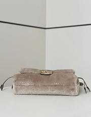 FENDI | Mamma Baguette Medium Gray shearling bag - 4