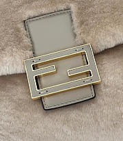 FENDI | Mamma Baguette Medium Gray shearling bag - 3