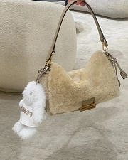 FENDI | Mamma Baguette Medium Beige shearling bag - 2