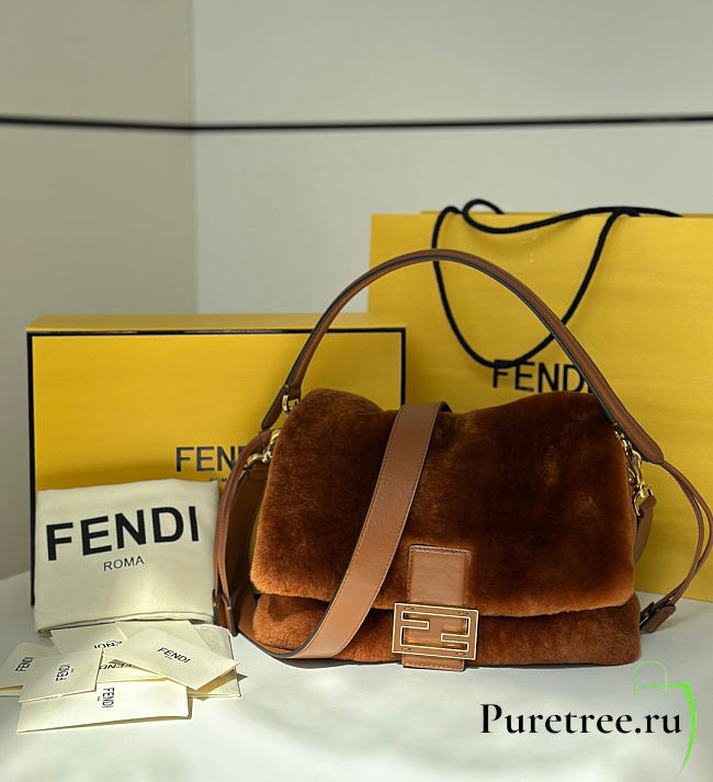 FENDI | Mamma Baguette Medium Brown shearling bag - 1
