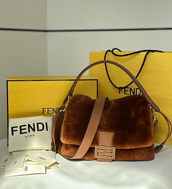 FENDI | Mamma Baguette Medium Brown shearling bag