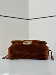FENDI | Mamma Baguette Medium Brown shearling bag - 6
