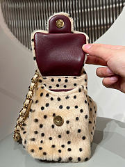 CHANEL | 25 Métiers d'Art 2026 Mini Bag Light Beige & Black - 6