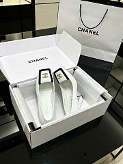 CHANEL | Turnlock Square Toe Pumps / Flats Ivory 90mm - 2