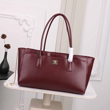 CHANEL | Spring Summer 2026 Small Shopping Bag Burgundy 