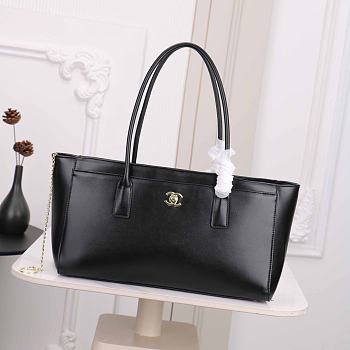 CHANEL | Spring Summer 2026 Small Shopping Bag Black