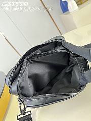 LOUIS VUITTON | Alpha Messenger Bag In Black - 3