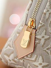 LOUIS VUITTON | Pochette Cosmétique PM Peuplier Beige - 6