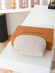 LOUIS VUITTON | Pochette Cosmétique PM Peuplier Beige - 5