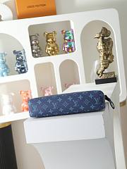 LOUIS VUITTON | Pochette Voyage Souple Monogram Shadow Navy Blue - 5