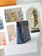 LOUIS VUITTON | Pochette Voyage Souple Monogram Shadow Navy Blue - 4