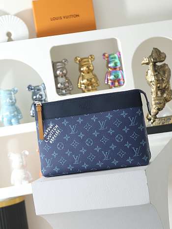 LOUIS VUITTON | Pochette Voyage Souple Monogram Shadow Navy Blue