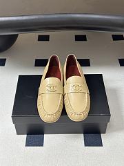 CHANEL | Métiers d’art 2026 Mocassins Crumpled Shiny Lambskin In Beige - 5