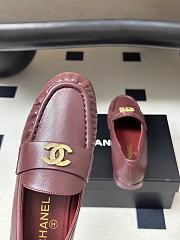 CHANEL | Métiers d’art 2026 Mocassins Crumpled Shiny Lambskin In Burgundy - 3