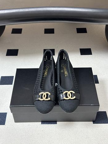 CHANEL | Woven Ballet Flats with Raffia Grass In Black