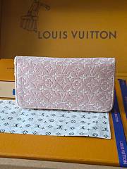 LOUIS VUITTON | Zippy Wallet Monogram Rose Ruby Pink - 2