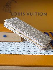 LOUIS VUITTON | Zippy Wallet Monogram Emblème Peuplier - 4