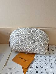 LOUIS VUITTON | Pochette Cosmétique PM Peuplier Beige M2A320 - 2