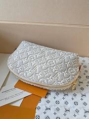 LOUIS VUITTON | Pochette Cosmétique PM Peuplier Beige M2A320 - 3