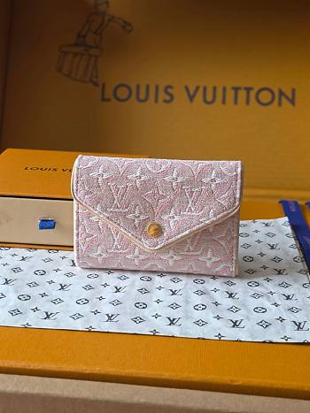 LOUIS VUITTON | Victorine Wallet Monogram Rose Ruby Pink
