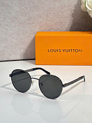 LOUIS VUITTON | Monogram Round Sunglasses  - 2