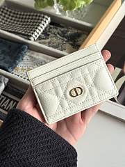 DIOR | Freesia Caro Card Holder In White - 1