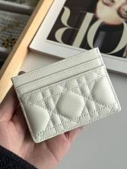 DIOR | Freesia Caro Card Holder In White - 3