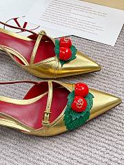 VALENTINO | 50mm Garavani Cherryfic Slingback In Gold - 3