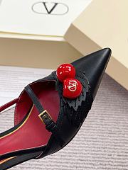 VALENTINO | 50mm Garavani Cherryfic Slingback In Black - 4