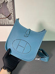 HERMES | Taurillon Clemence Evelyne TPM New Blue Jean - 2
