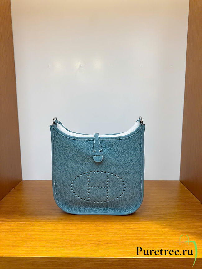 HERMES | Taurillon Clemence Evelyne TPM New Blue Jean - 1