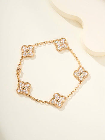 VCA | Diamond Vintage Alhambra Bracelet In Gold