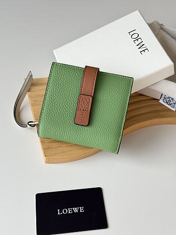 LOEWE | Leather Vertical Wallet Green