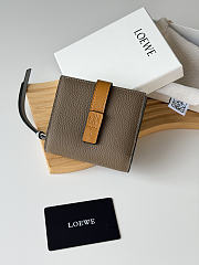 LOEWE | Leather Vertical Wallet Gray - 1