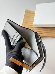 LOEWE | Leather Vertical Wallet Gray - 5