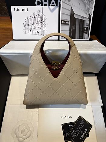 CHANEL | Calfskin Chic Lady Small Shopping Tote In Beige