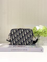 DIOR | Bag with zipper and shoulder strap black - 1