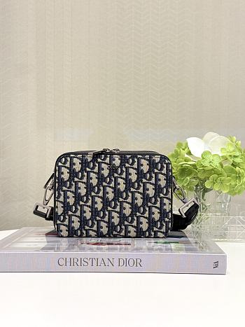 DIOR | Bag with zipper and shoulder strap black