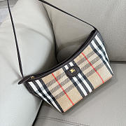 BURBERRY | Highlands Shoulder Bag Nova Check - 1