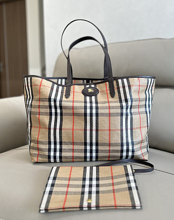 BURBERRY | Medium Highlands Tote Bag 
