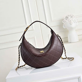 CHANEL | Clutch bag with chain Lambskin & gold-effect metal brown