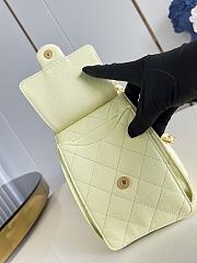 CHANEL | Small 25 Hobo Bag Caviar In Pastel Yellow - 2